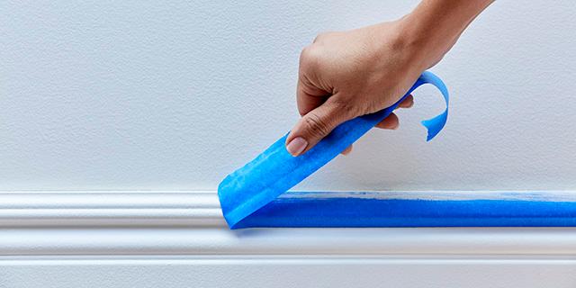 ScotchBlue Pre Plastic Painters Tape, 24 in x 30yd, Tape & Masking Film Combined in One Product, Static Cling to Stay in One Place, No Residue Masking Tape, Film Unfolds to 24" Wide (PT2093EL-24)