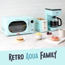 nostalgia-retro-compact-countertop-micro-6.jpg