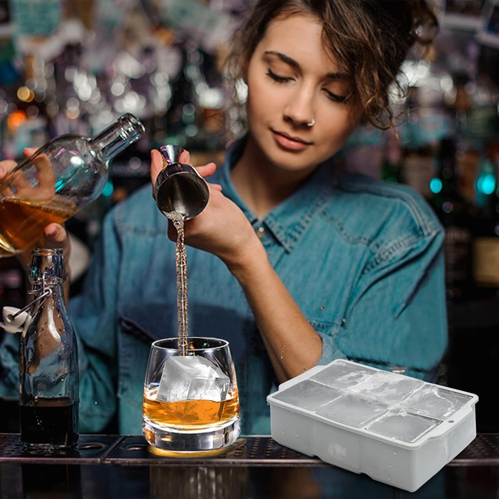 nax-caki-large-ice-cube-tray-with-lid-st-6.jpg