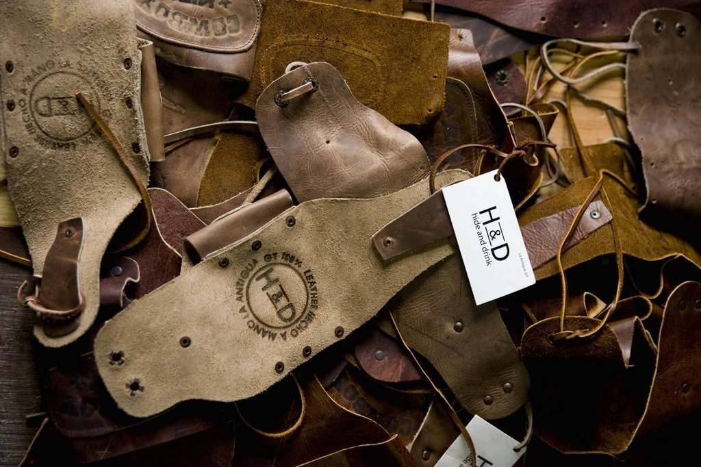 hide-drink-gardening-scissors-holster-pr-4.jpg