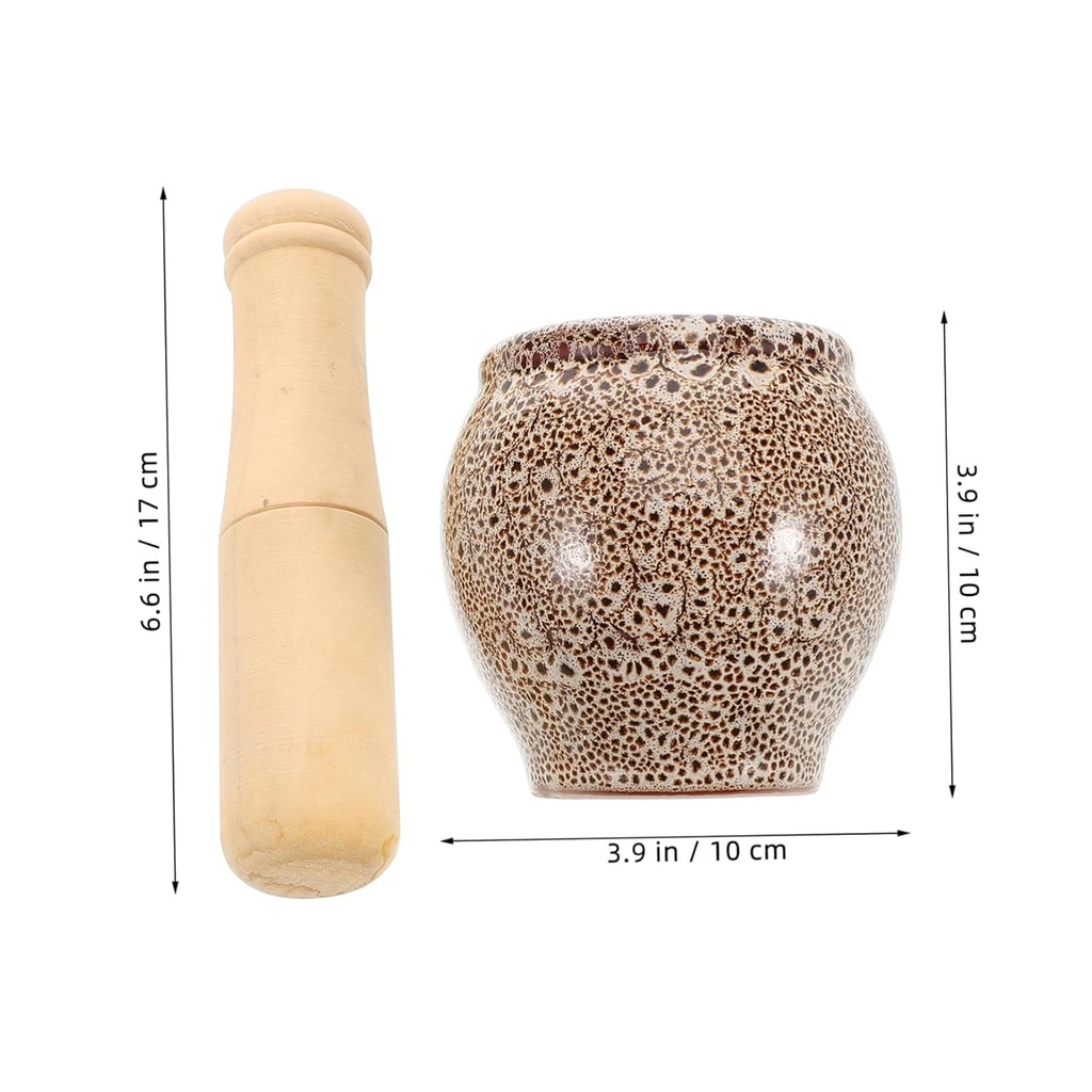 stone-garlic-crusher-and-mincer-tool-man-2.jpg