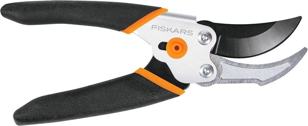 fiskars-9116-smooth-action-bypass-pruner-2.jpg