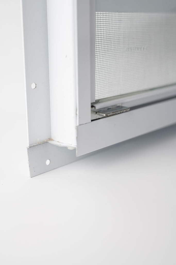 shed-window-24x36-flush---vertical-slide-4.jpg