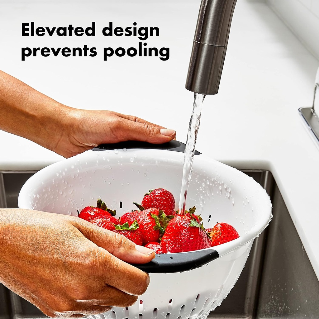 oxo-good-grips-3-qt-plastic-colander-6.jpg
