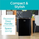 blackdecker-bcrk25b-compact-refrigerator-4.jpg
