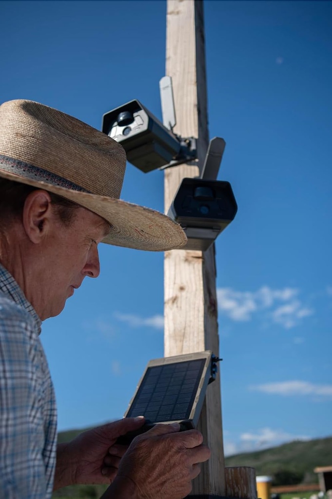 tactacam-defend-solar-panel-for-cellular-5.jpg